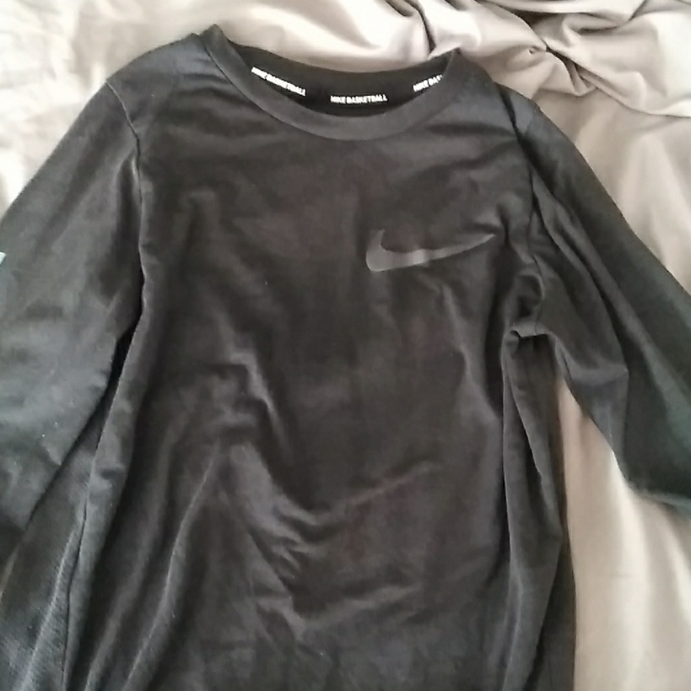 Nike long sleeve shirt